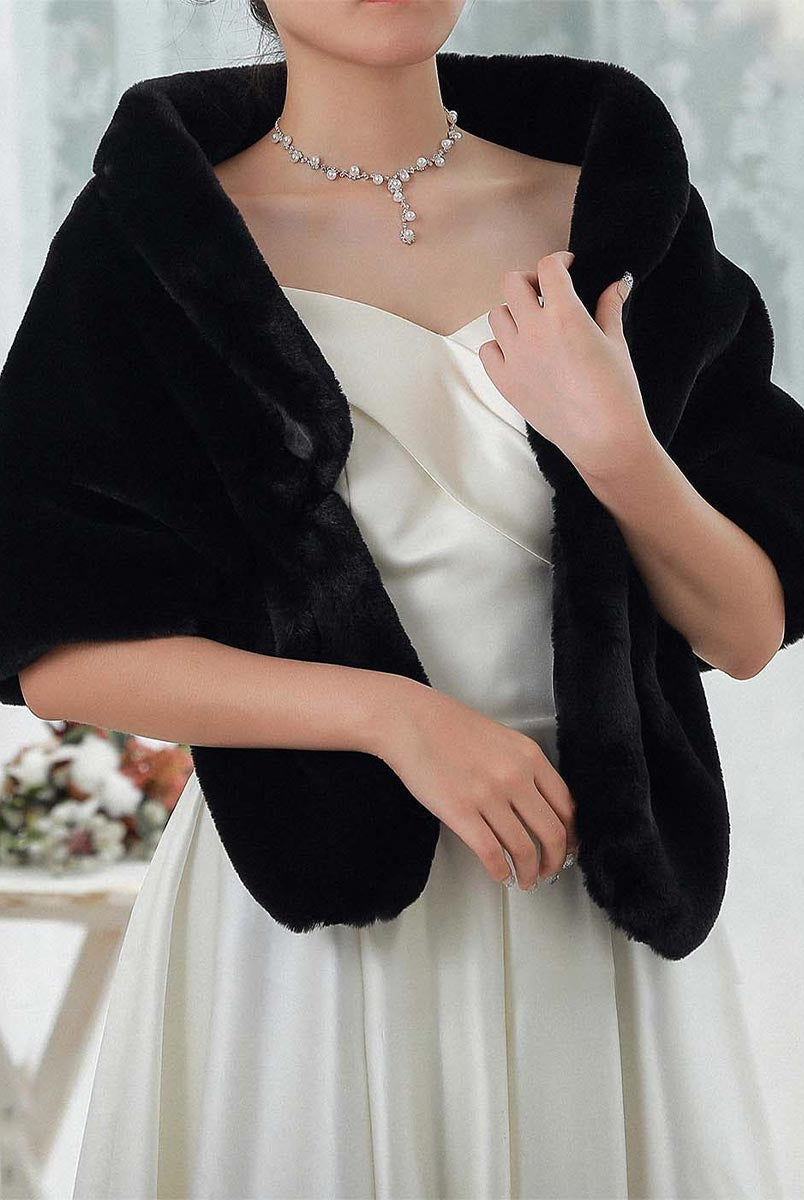 Winter Wedding Faux Fur Capelet